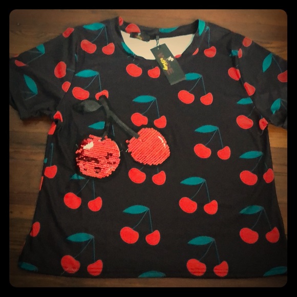 Women’s clothes - Picture 1 of 3